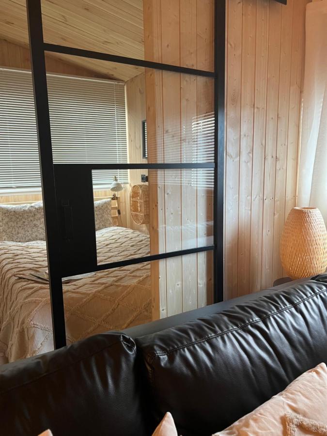 Appartamento Wiatkapl Leśna Esterno foto